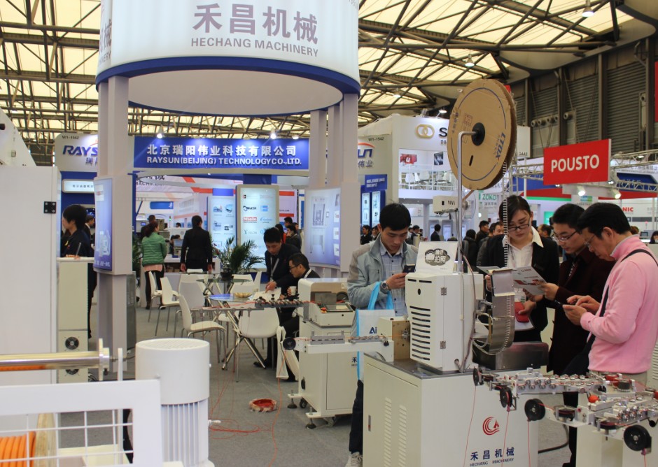 電腦剝線(xiàn)機(jī)是由哪些部件組成的？